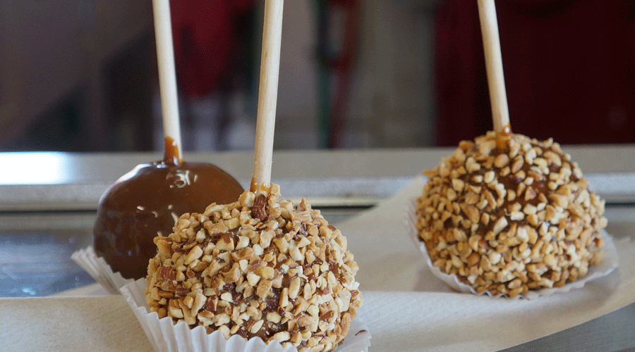 Nieman Markets Caramel Apples